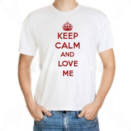 Camiseta Keep Calm And Love Me